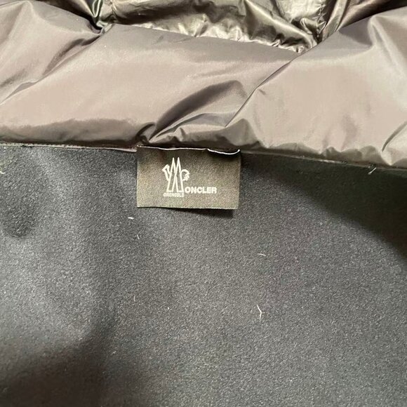 Hooded paneled twill and quilted stretch-shell down jacket - Picture 13 of 15